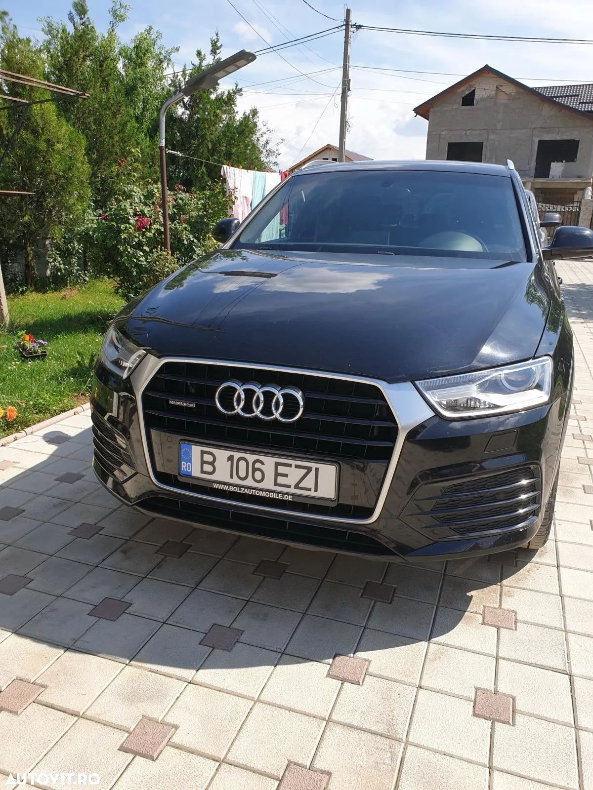 Audi A8 - 1