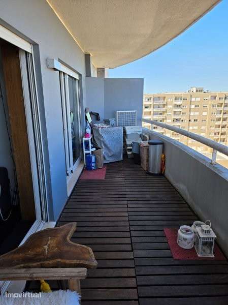 T1 com varanda e garagem em Águas Santas - Grande imagem: 4/23
