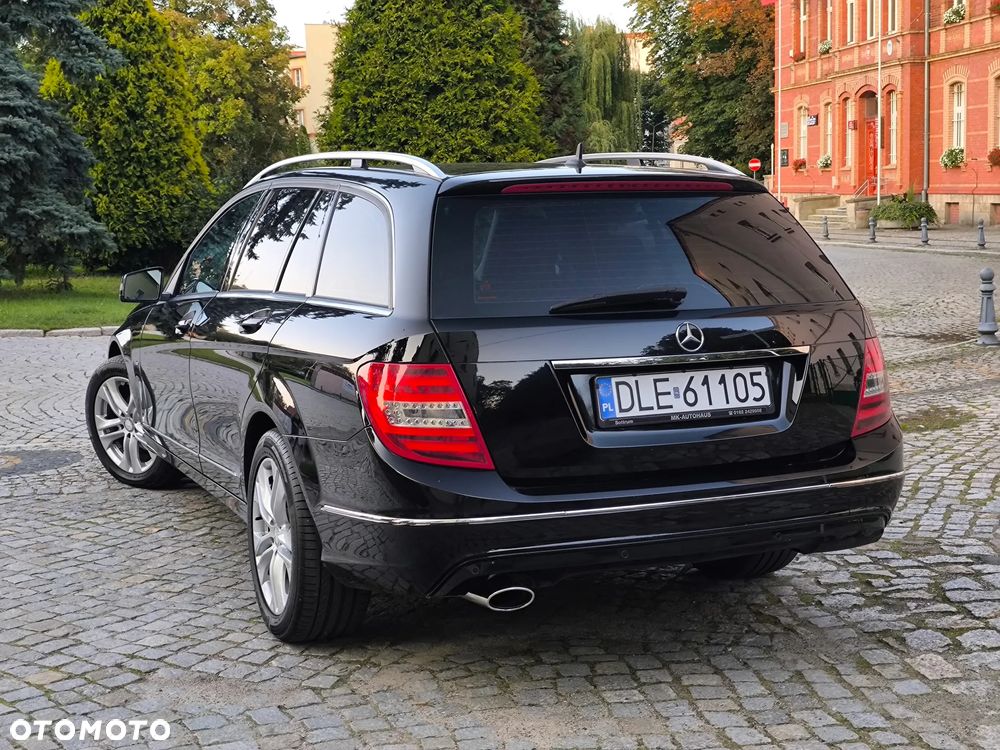 Mercedes-Benz Klasa C 220 T CDI DPF (BlueEFFICIENCY) 7G-TRONIC Avantgarde - 11