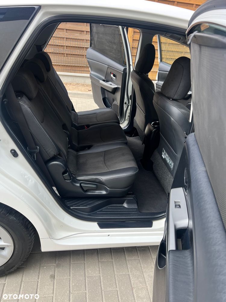 Toyota Prius+ (Hybrid) Comfort - 13