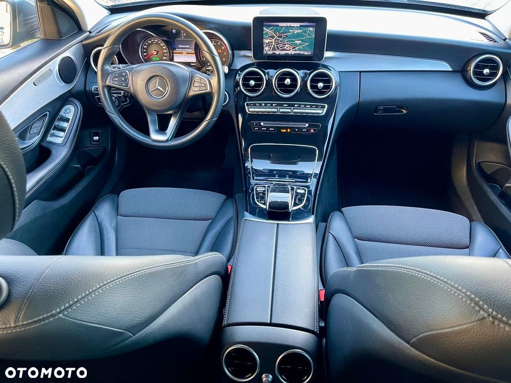 Mercedes-Benz Klasa C 180 9G-TRONIC - 8