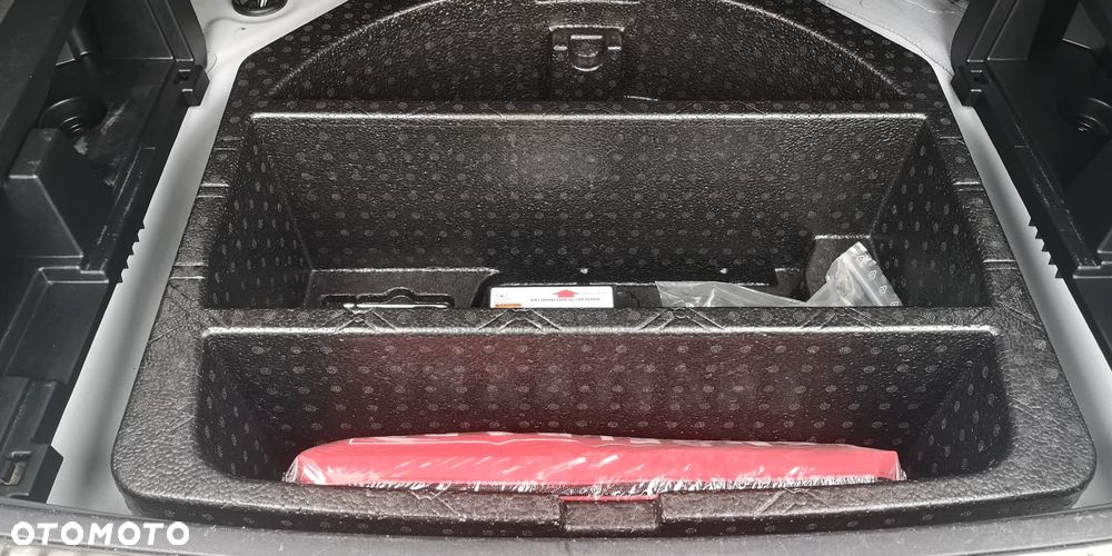 Toyota Avensis 2.0 D-4D Premium - 28