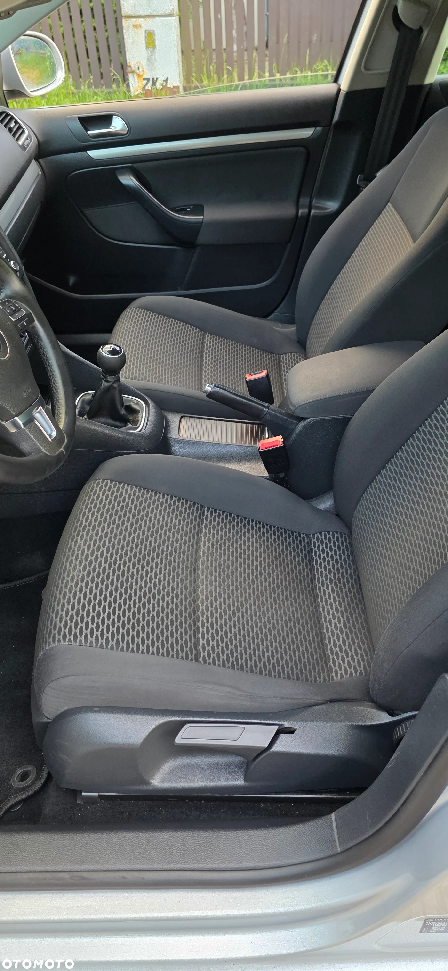 Volkswagen Golf 1.6 TDI BlueMotion Technology Comfortline - 15