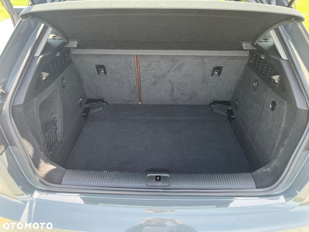 Audi A3 Sportback 2.0 TDI S tronic - 11