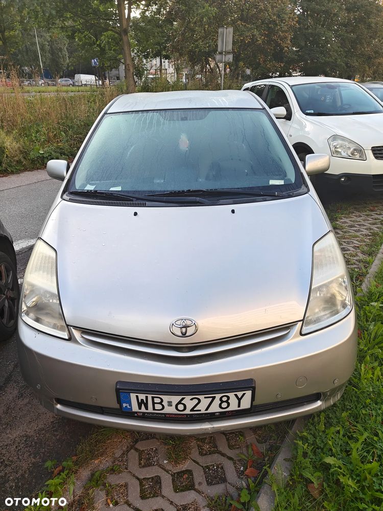 Toyota Prius - 1