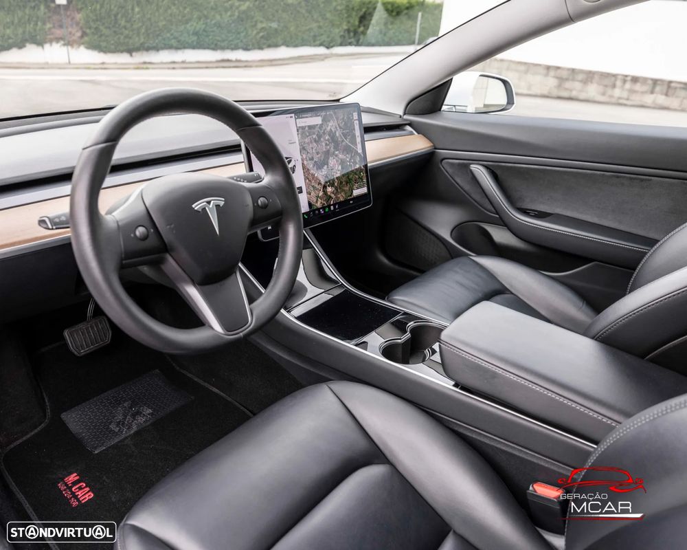 Tesla Model 3 Long-Range Dual Motor AWD - 4