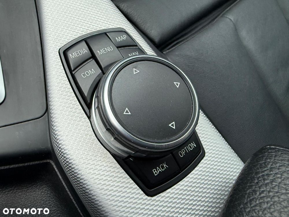 BMW Seria 1 - 17