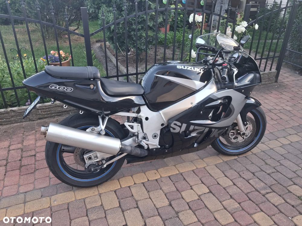 Suzuki GSX-R - 4