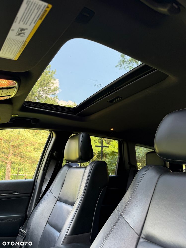 Jeep Grand Cherokee - 11