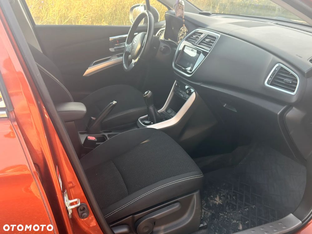 Suzuki SX4 - 12