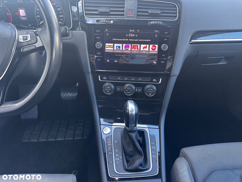 Volkswagen Golf 2.0 BlueTDI DSG Highline - 28