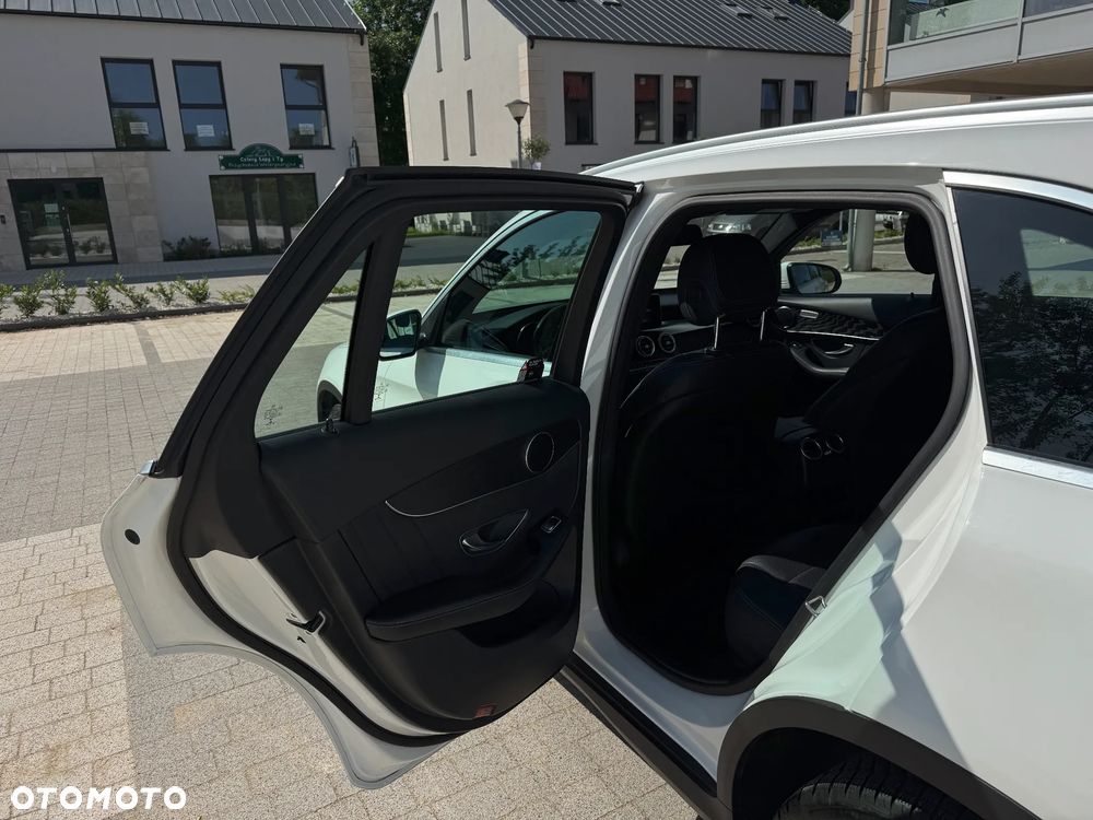 Mercedes-Benz GLC 220 d 4-Matic - 11