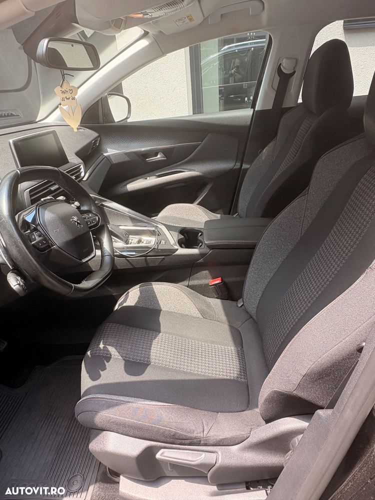 Peugeot 3008 1.6 PureTech Turbo S&S EAT8 Active - 9
