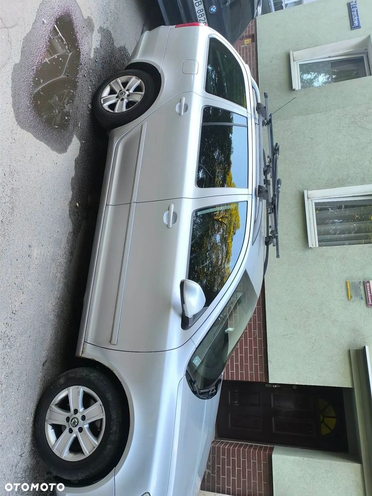 Skoda Octavia 1.6 TDI DPF GreenLine - 2