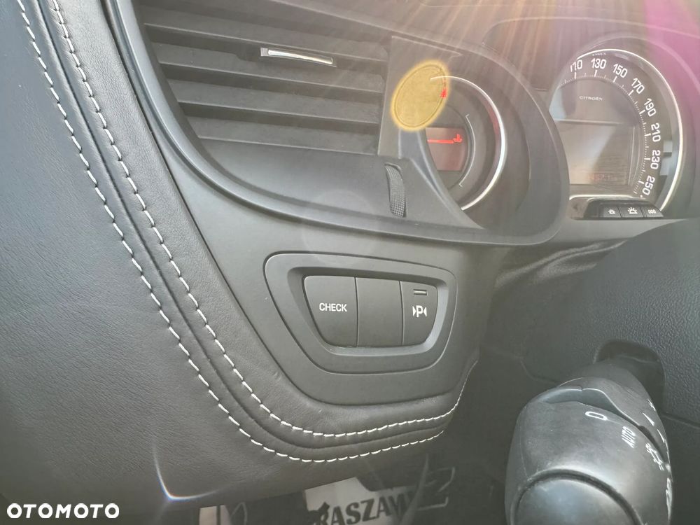 Citroën C5 Tourer HDi 165 FAP Exclusive - 25