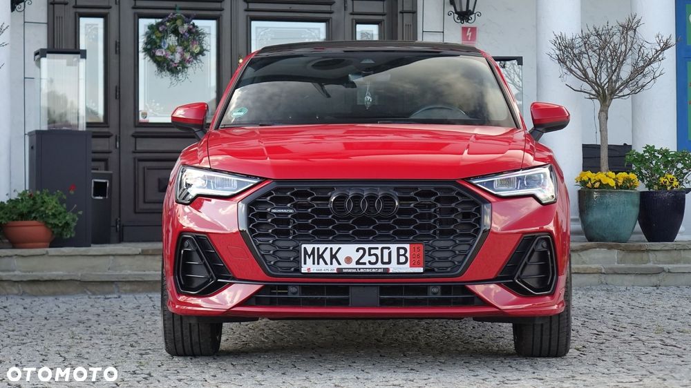 Audi Q3 Sportback - 9