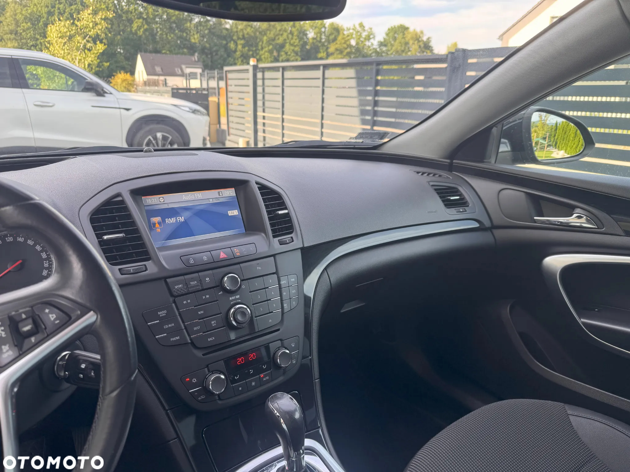 Opel Insignia - 8