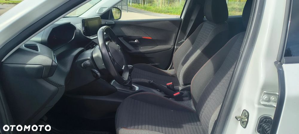 Peugeot 2008 1.2 PureTech Active Pack S&S - 9