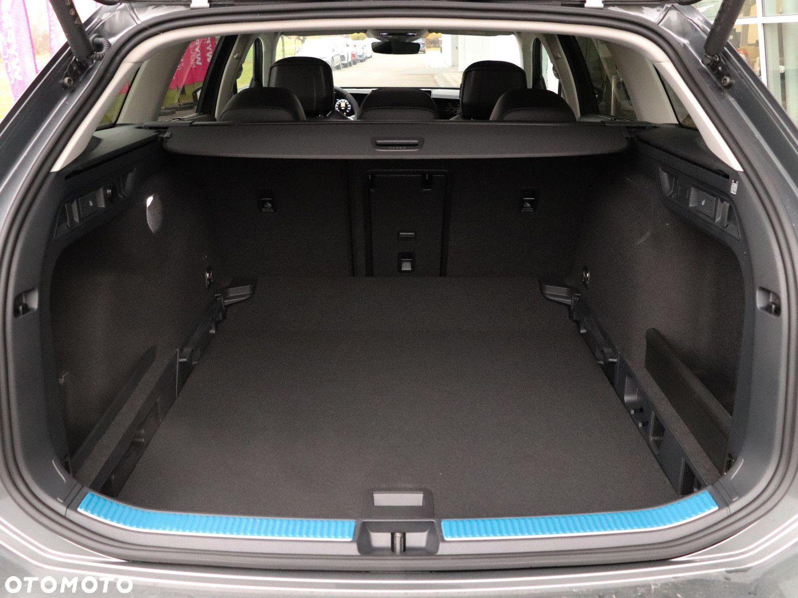 Volkswagen Passat - 17
