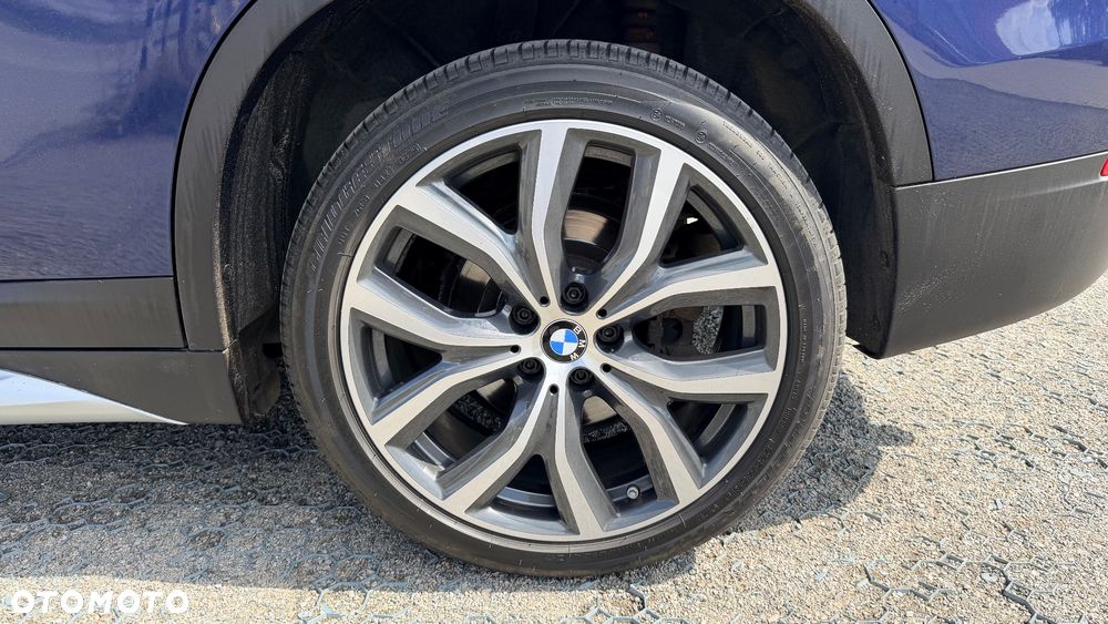 BMW X1 xDrive20d - 10