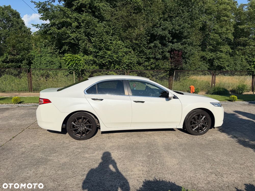 Honda Accord 2.0 Elegance - 20