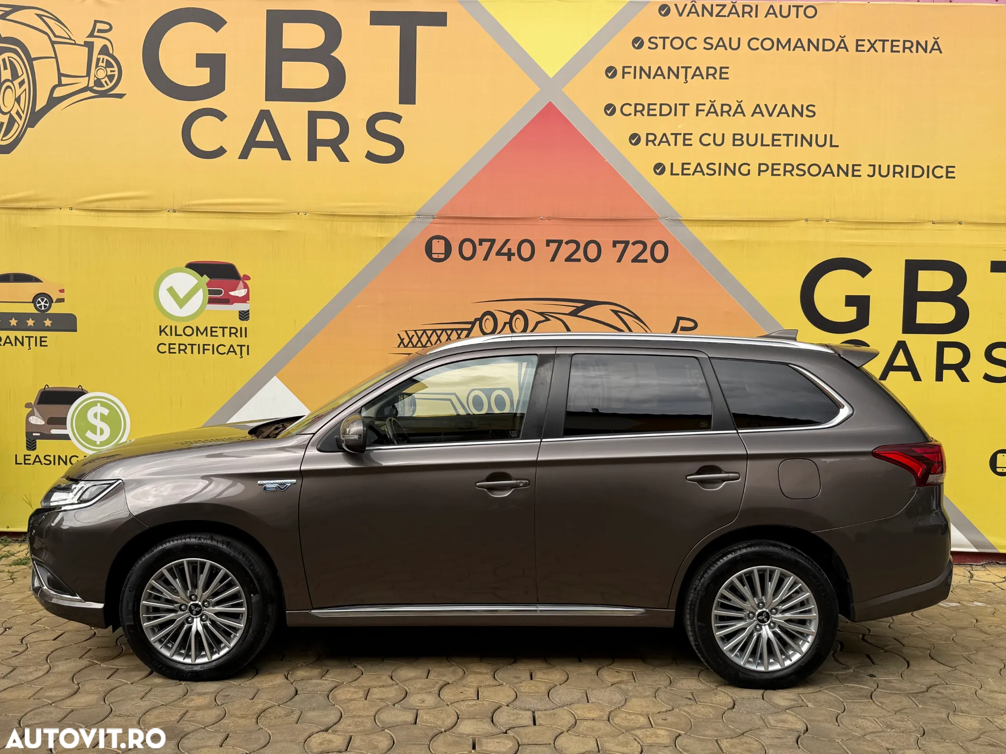 Mitsubishi Outlander 2.4 4WD Plug-In Hybrid - 5