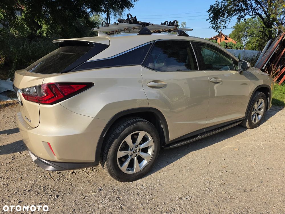 Lexus RX - 4