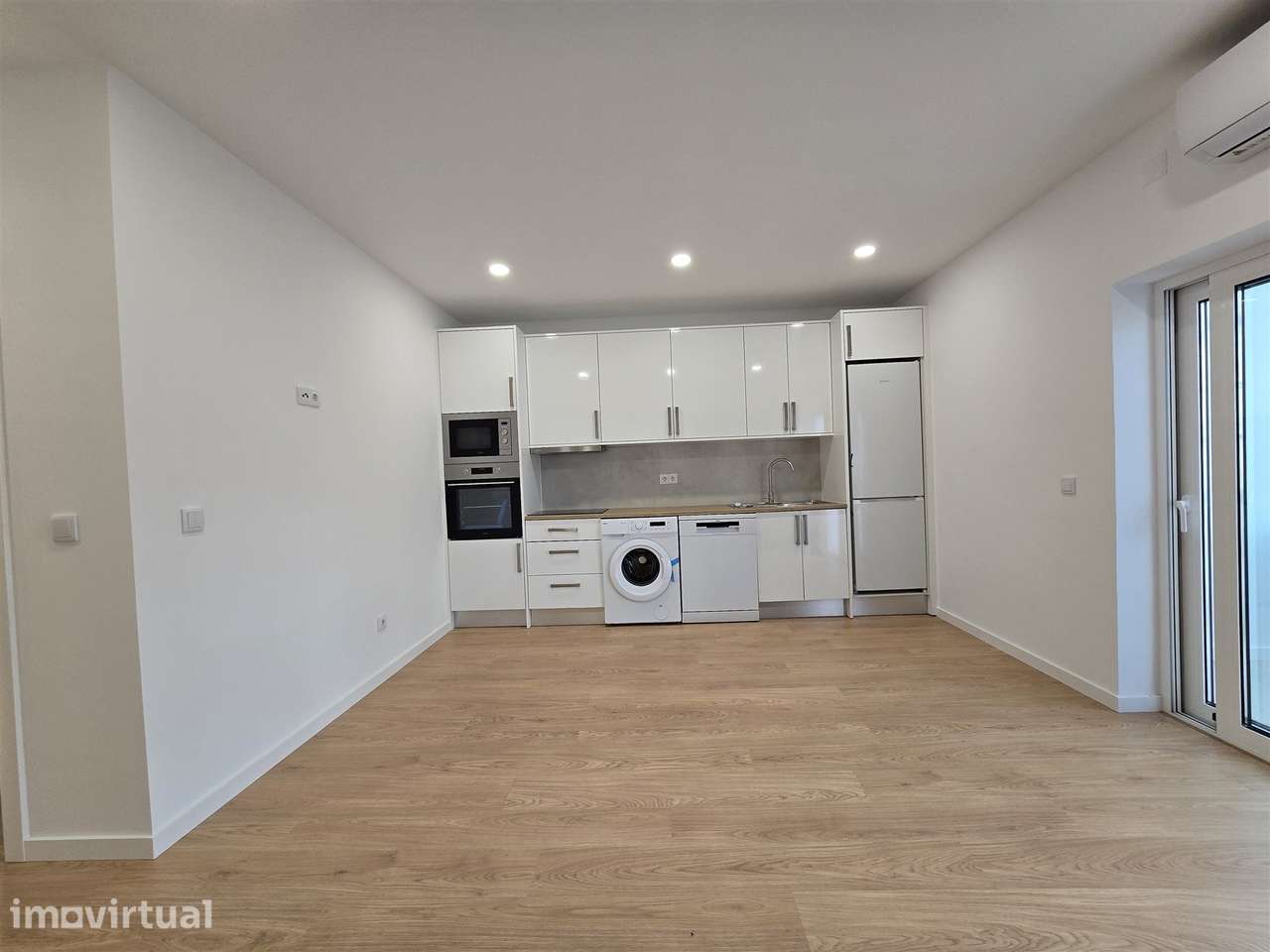 Apartamento T0 Arrendamento em Viseu,Viseu - Grande imagem: 4/12