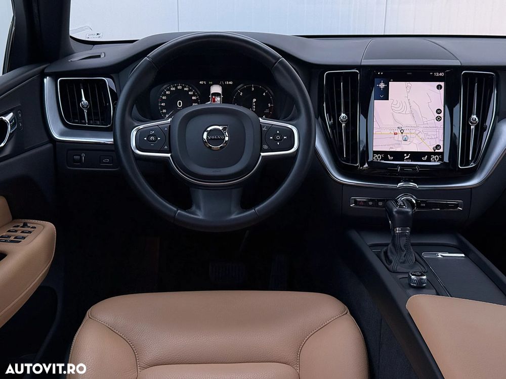 Volvo XC 60 D4 AWD Momentum - 21