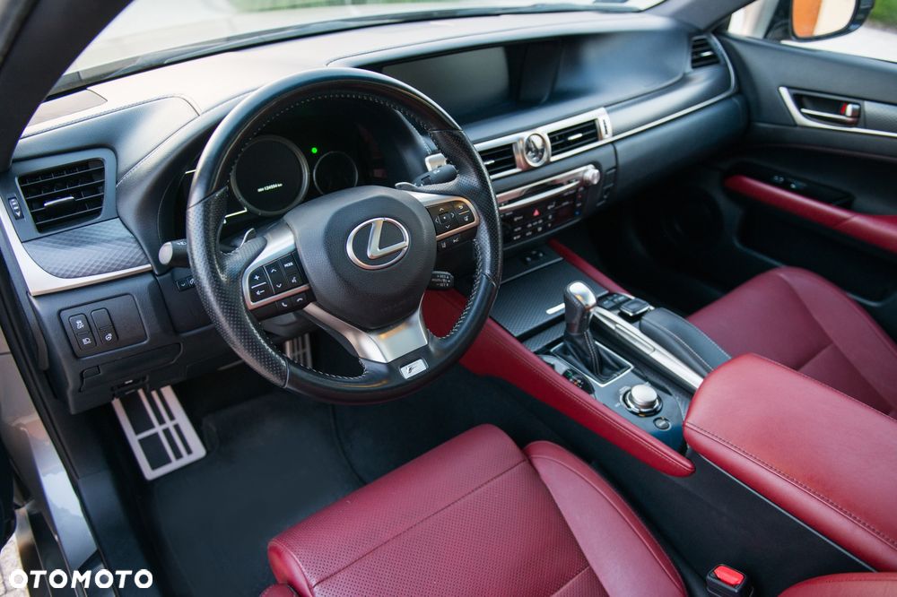 Lexus GS - 9