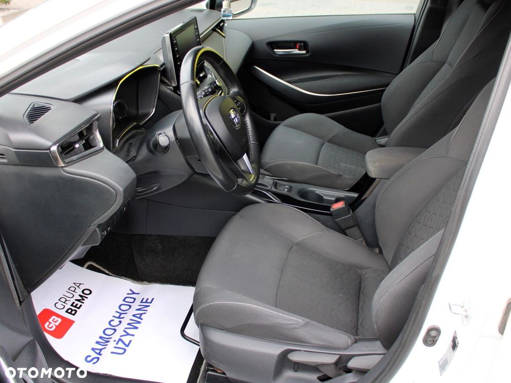 Toyota Corolla 1.8 Hybrid Comfort - 10