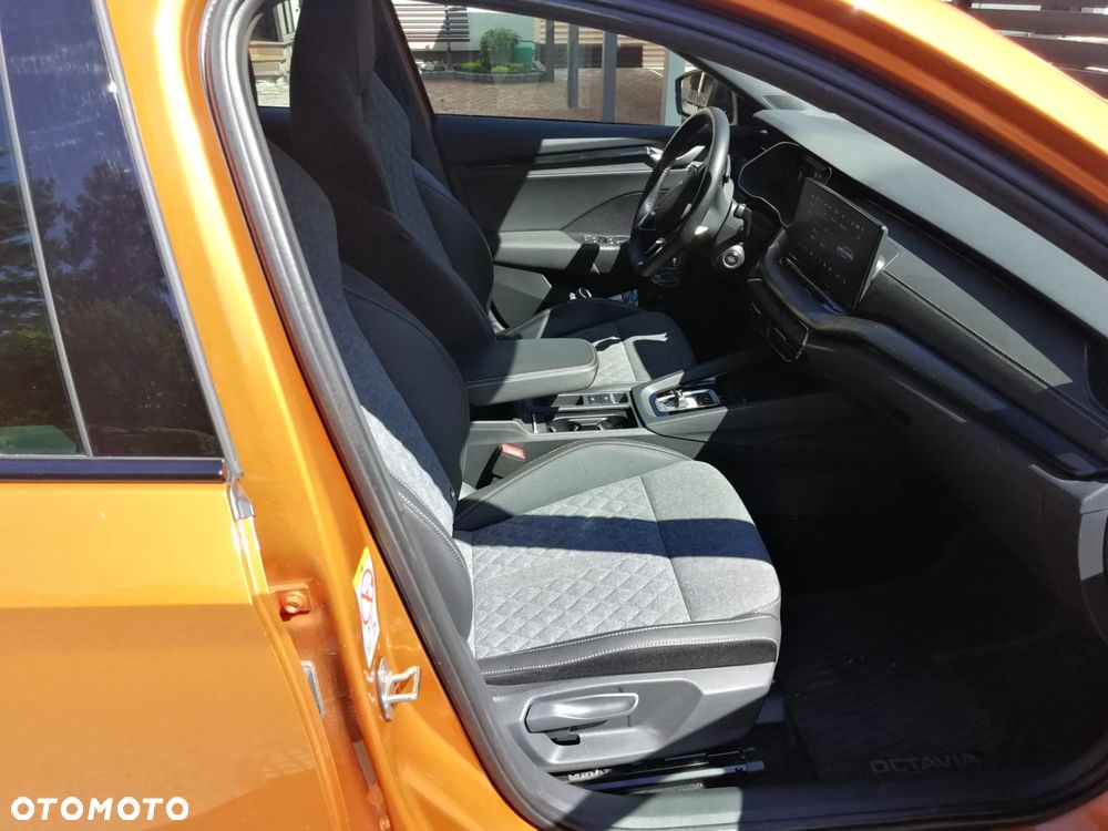 Skoda Octavia 1.5 TSI mHEV Sportline DSG - 3