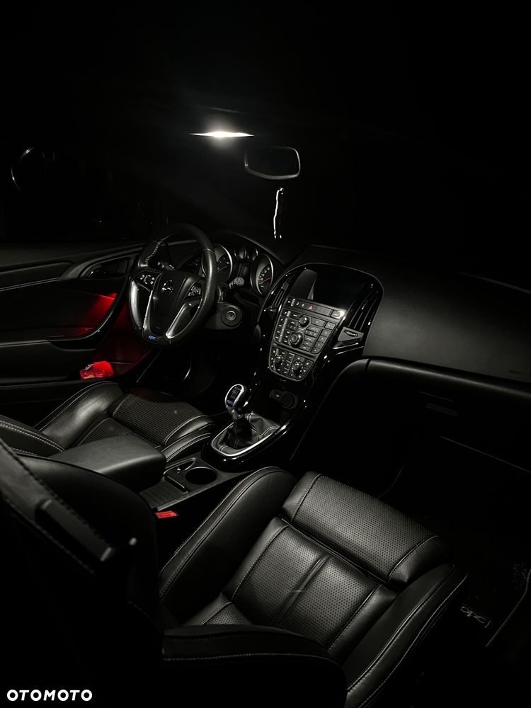 Opel Astra OPC - 23
