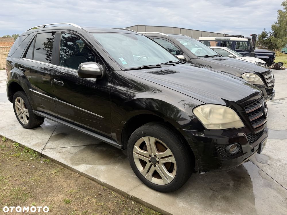 Mercedes-Benz ML - 6