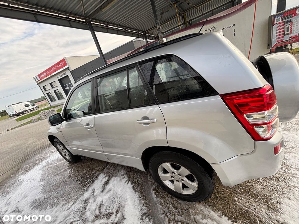 Suzuki Grand Vitara 1.9 DDiS - 10