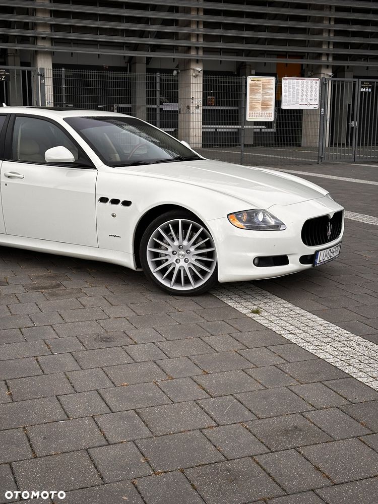 Maserati Quattroporte S - 10