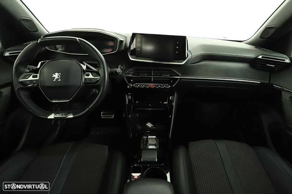 Peugeot 2008 1.2 PureTech GT EAT8 - 8