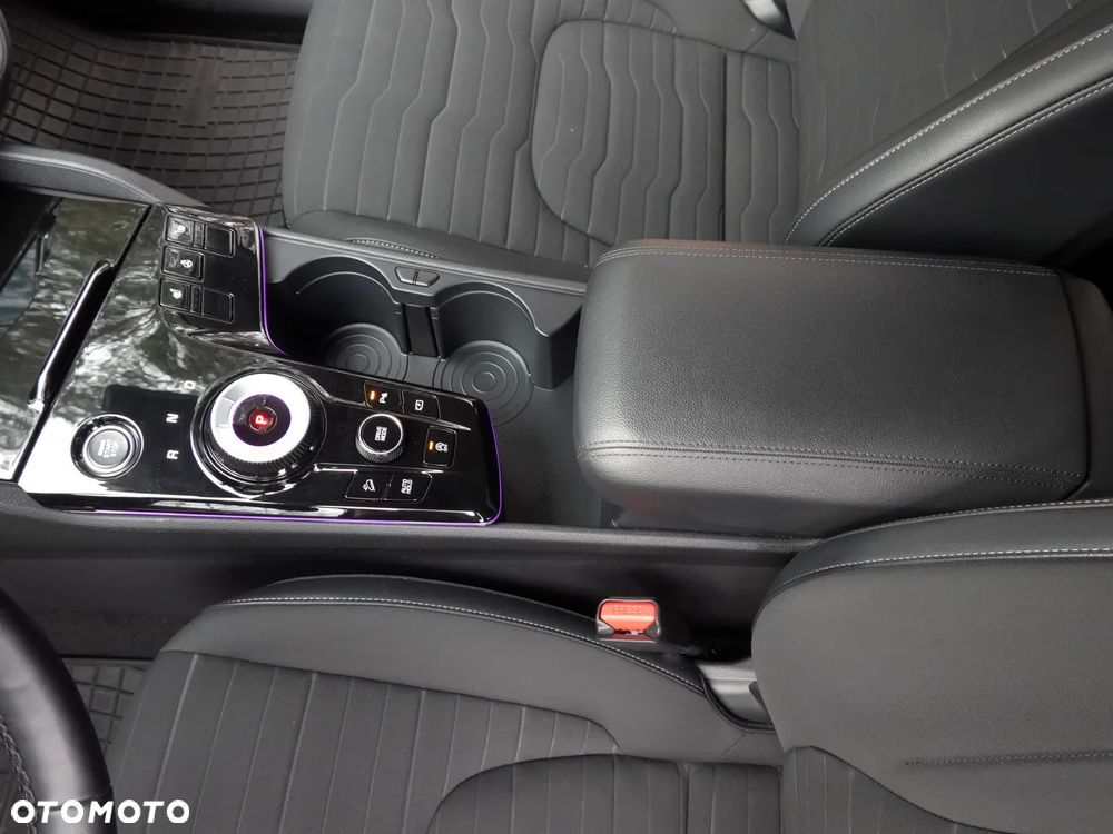 Kia Sportage 1.6 T-GDI MHEV Business Line 2WD DCT - 21