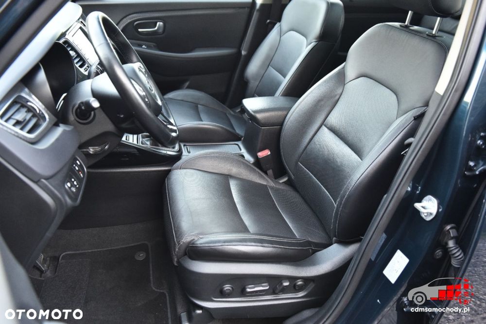Kia Carens - 17