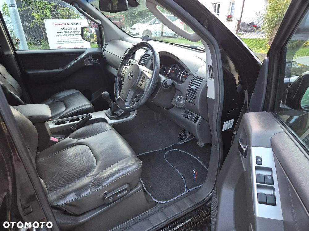 Nissan Pathfinder - 4