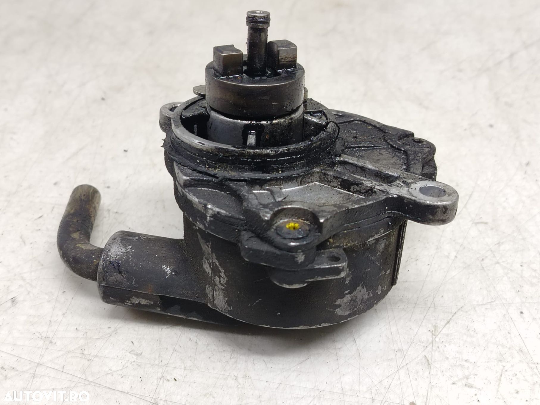 Pompa vacuum 2.2 cdi om611980 a6112300165 Mercedes-Benz Sprinter 1 90 - 1