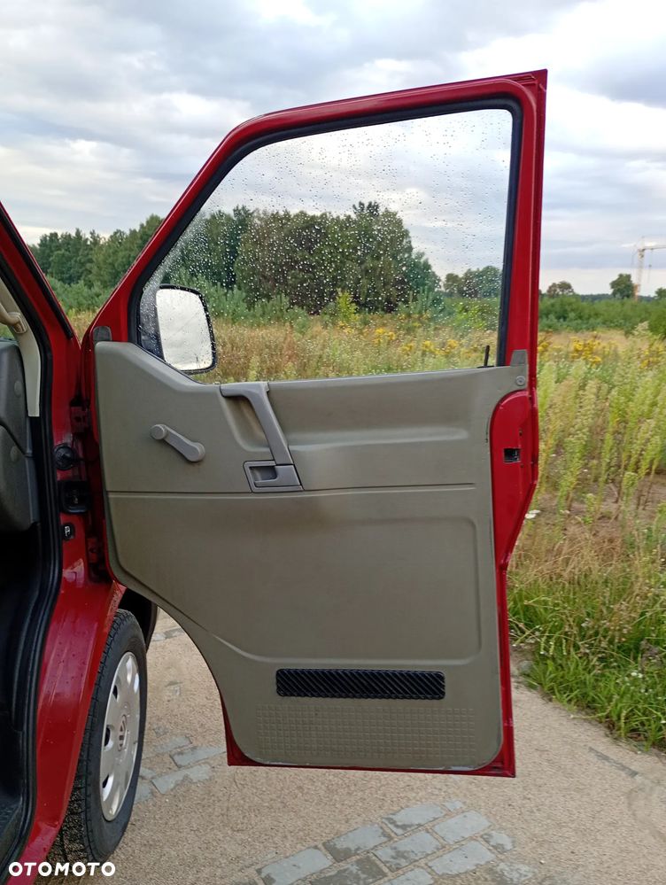 Volkswagen Transporter T4 1.9 TD 68 KM Blaszak Manual - 22