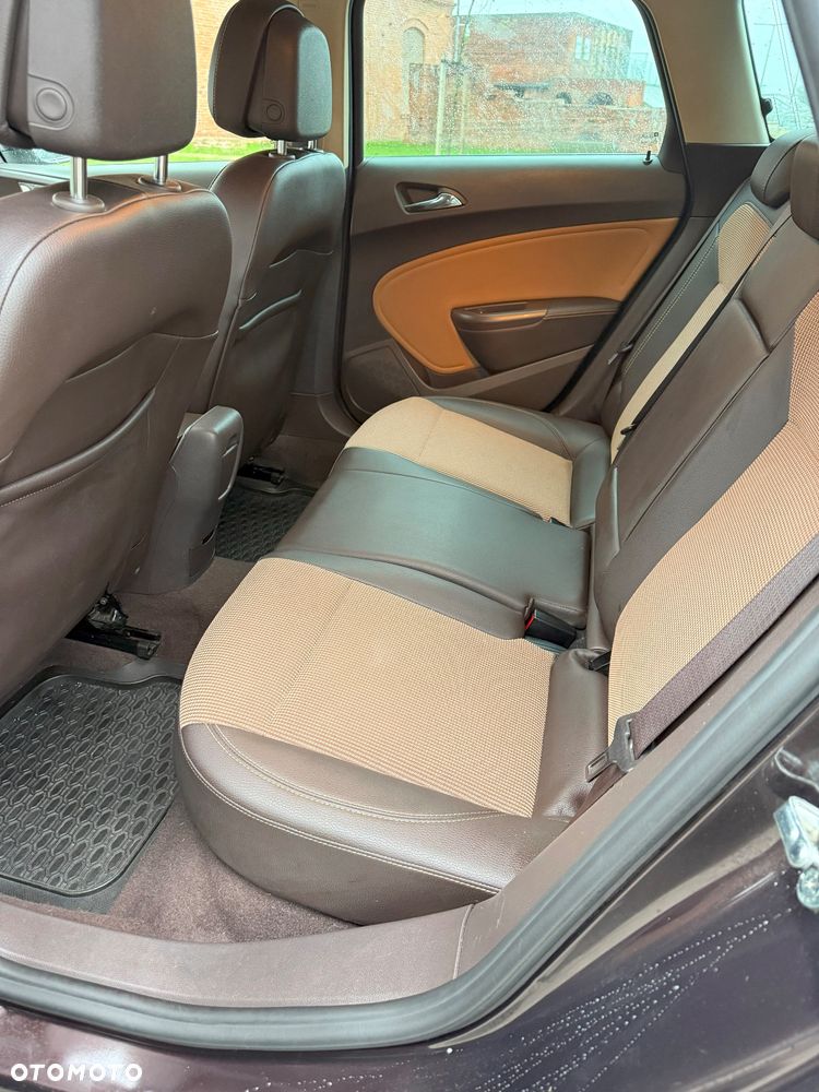 Opel Astra IV 2.0 CDTI Cosmo - 26