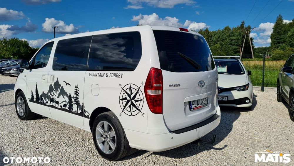 Hyundai H-1 Starex - 12