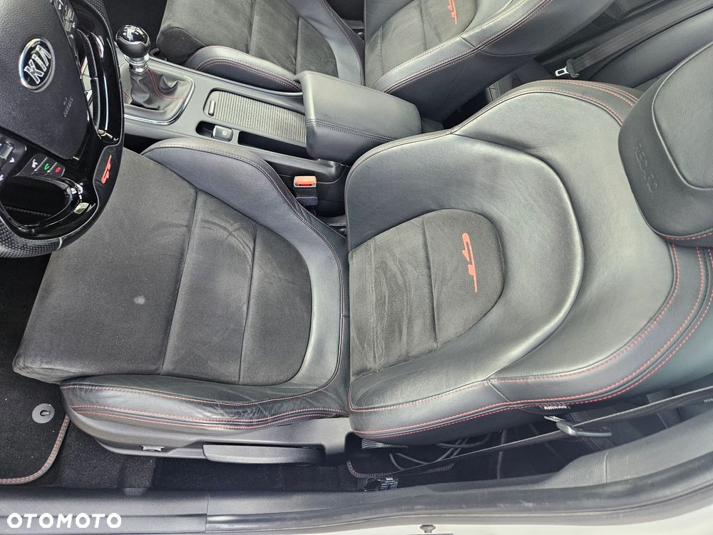 Kia Ceed Cee'd 1.6 T-GDI GT - 13