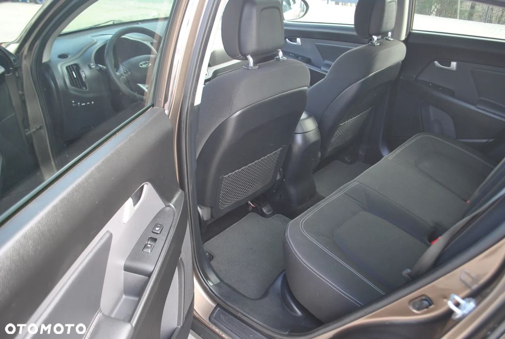 Kia Sportage 2.0 CRDI AWD Fifa World Cup Edition - 3