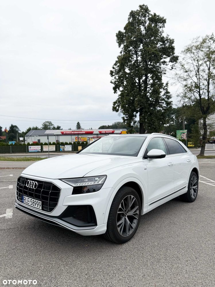 Audi Q8 - 1