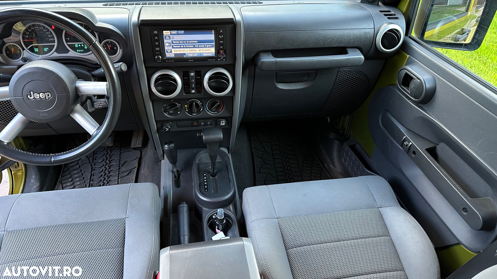 Jeep Wrangler Unlimited 2.8 CRD DPF Automatik Sahara - 16
