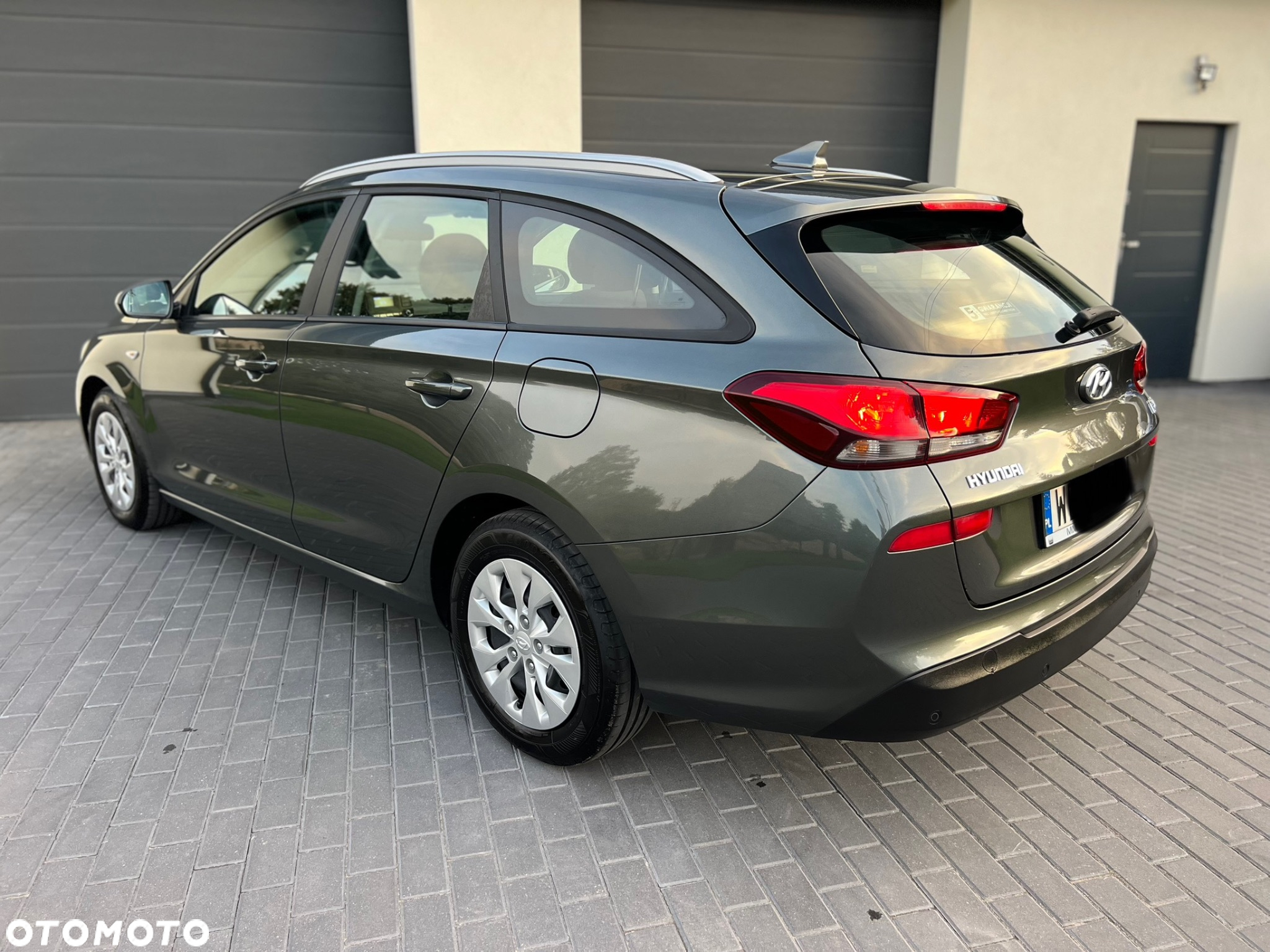 Hyundai i30 1.6 D Classic + - 17