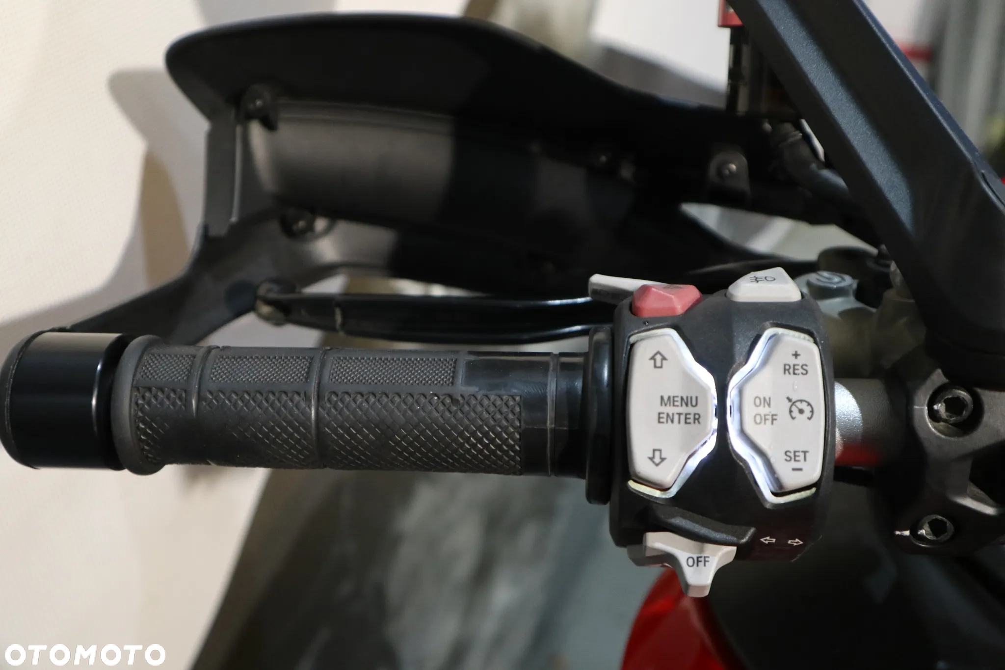 Ducati Multistrada - 12